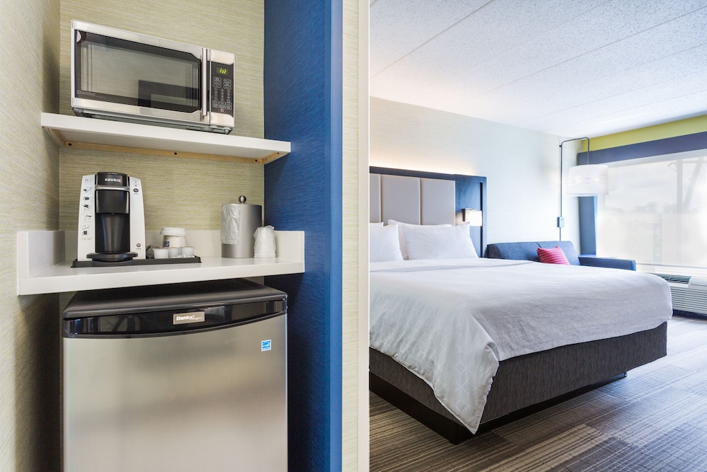 holiday inn express lorton an ihg hotel