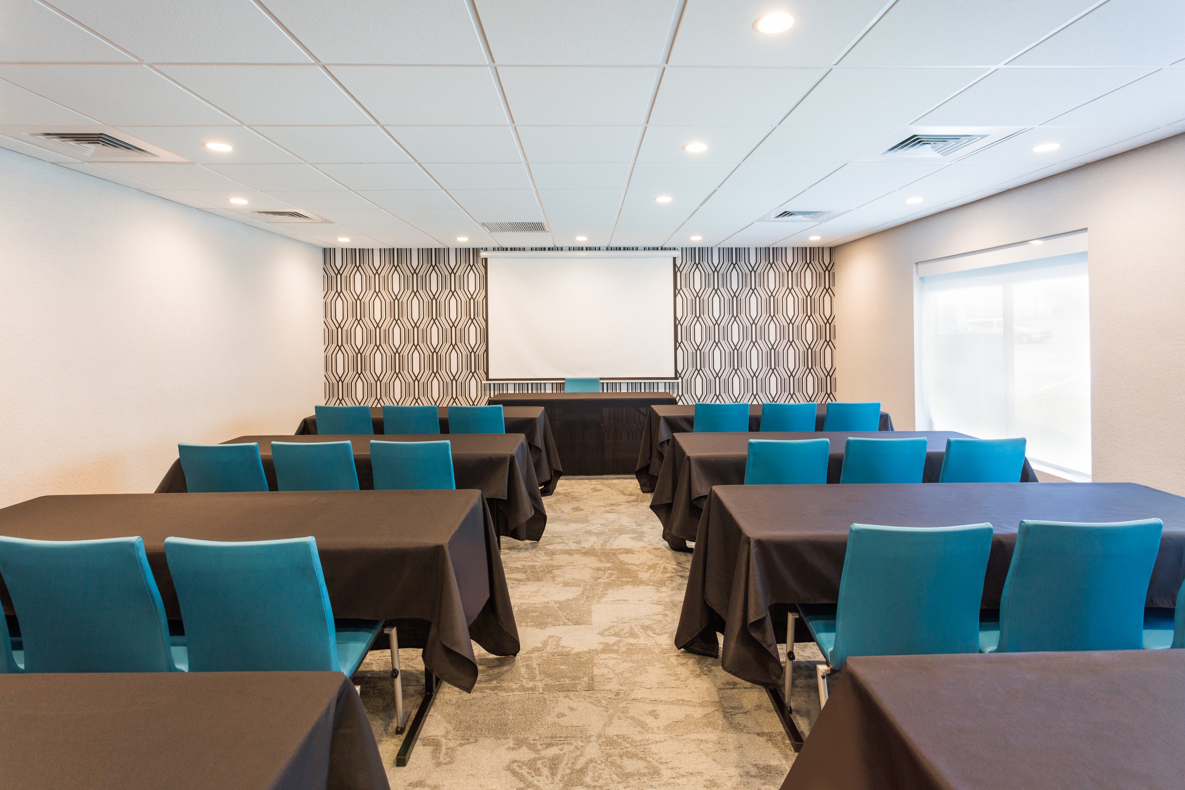 holiday inn express lorton an ihg hotel
