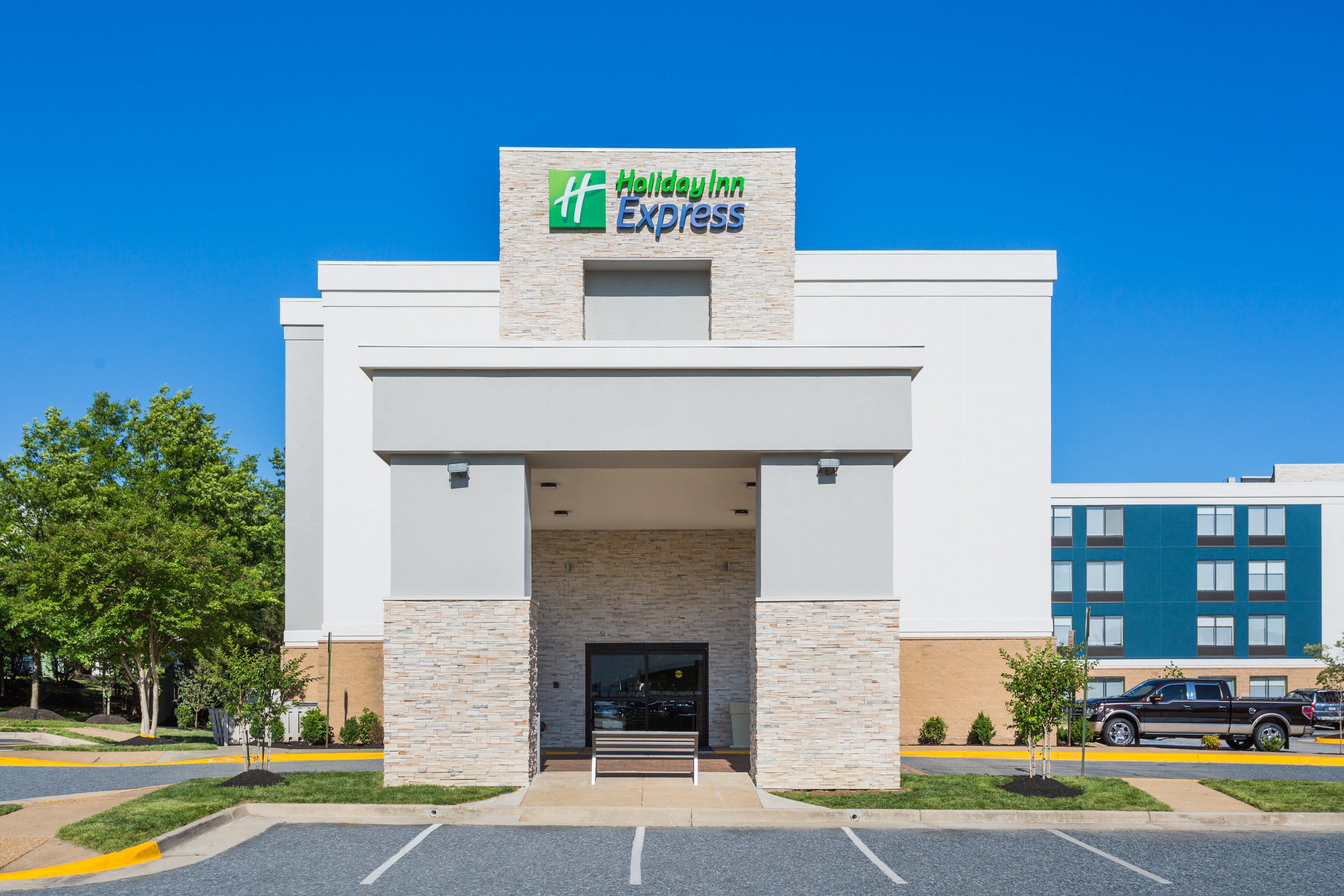 holiday inn express lorton an ihg hotel