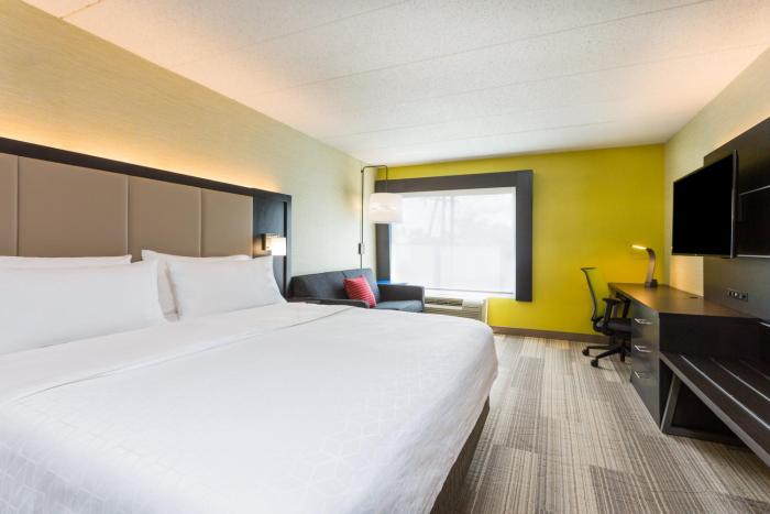 holiday inn express lorton an ihg hotel