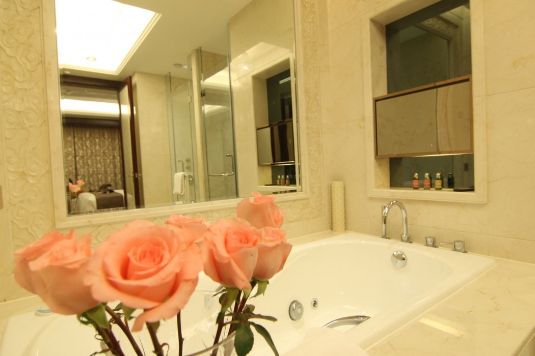 tang dynasty west market hotel