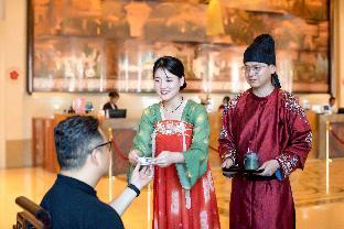 tang dynasty west market hotel