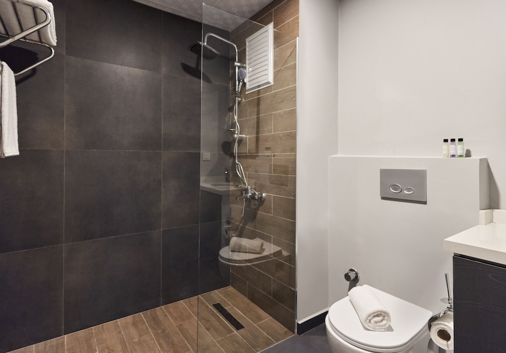 lavia hotels lara