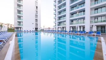 lavia hotels lara