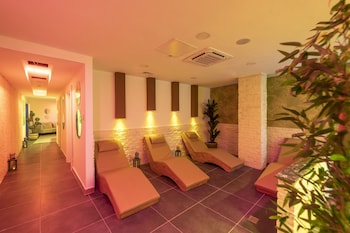 lavia hotels lara