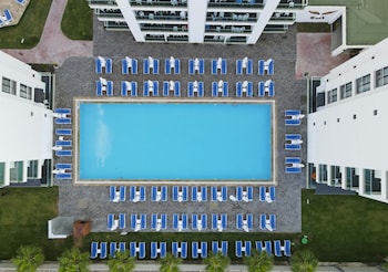 lavia hotels lara