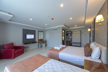 lavia hotels lara