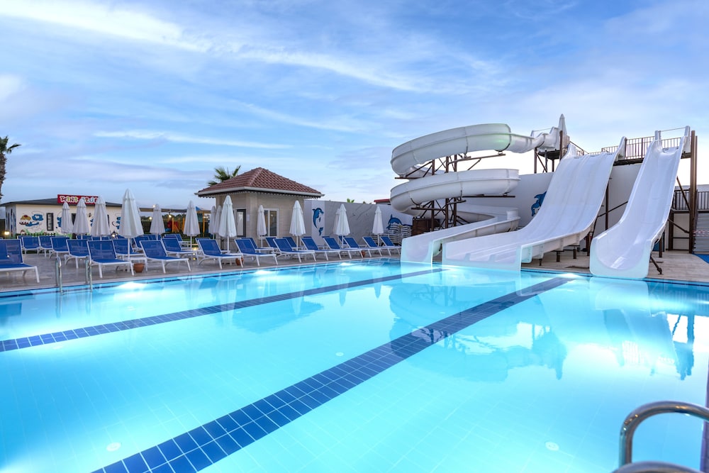 lavia hotels lara