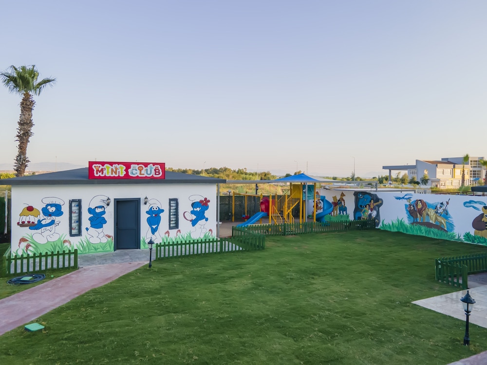 lavia hotels lara