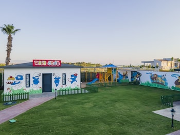 lavia hotels lara