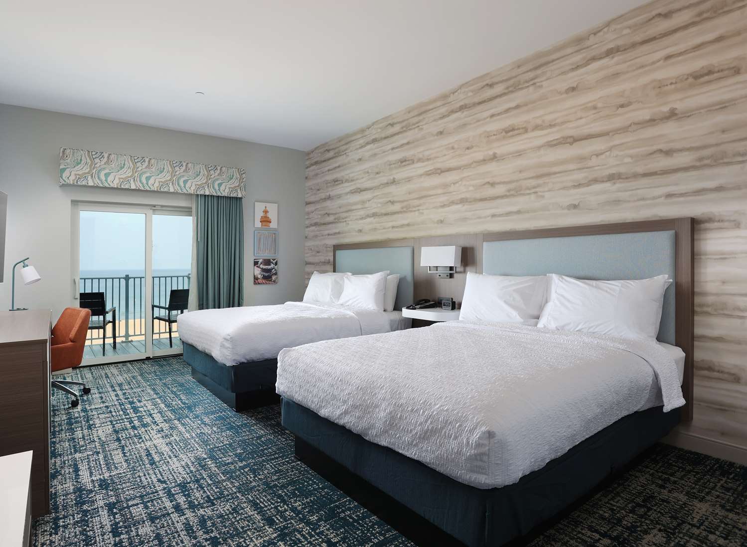 hampton inn and suites manistee waterfront