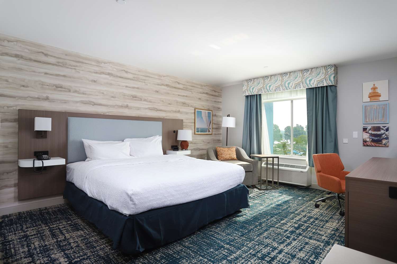 hampton inn and suites manistee waterfront