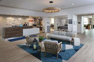 hampton inn and suites manistee waterfront