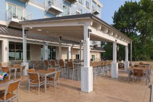 hampton inn and suites manistee waterfront