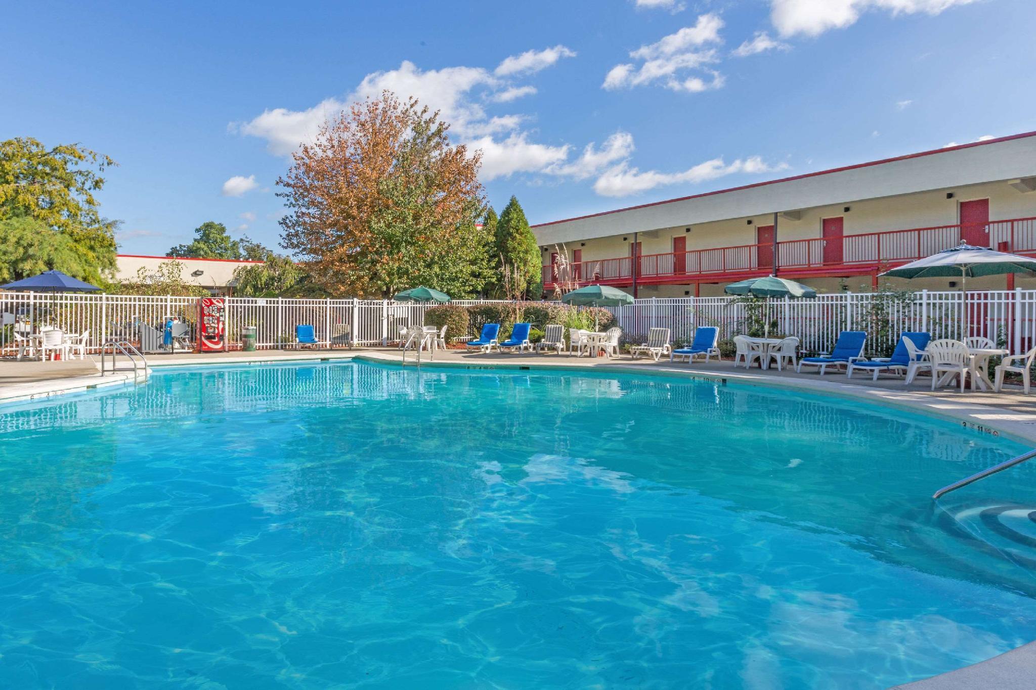 Ramada By Wyndham Yonkers,Teterboro>>New York,2 star