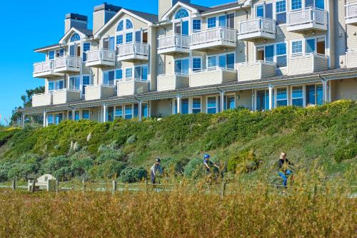 the beach house hotel half moon bay