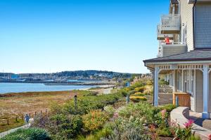 the beach house hotel half moon bay