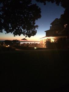 the beach house hotel half moon bay