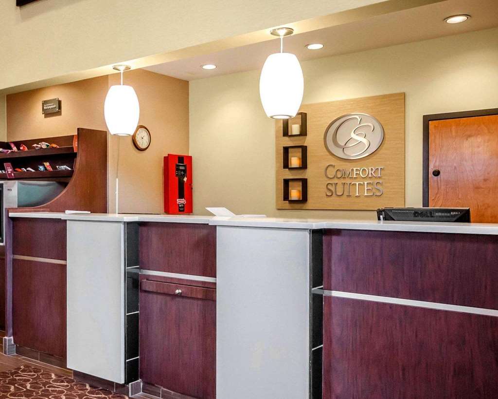 comfort suites louisville east