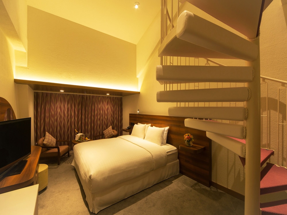 sheraton okinawa sunmarina resort