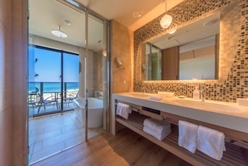 sheraton okinawa sunmarina resort