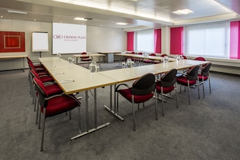 crowne plaza zurich by ihg