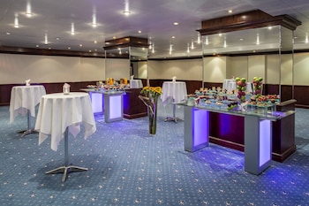 crowne plaza zurich by ihg