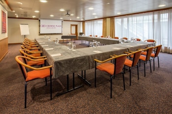 crowne plaza zurich by ihg