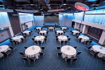 crowne plaza zurich by ihg
