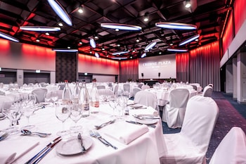 crowne plaza zurich by ihg