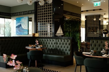 crowne plaza zurich by ihg