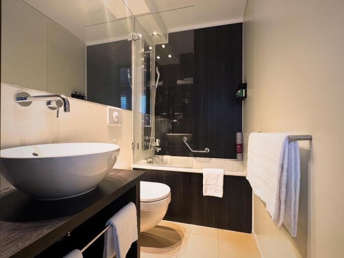 crowne plaza zurich by ihg