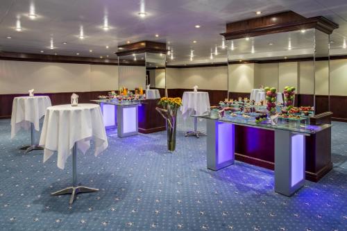crowne plaza zurich by ihg