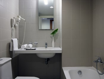 angela downtown hotel