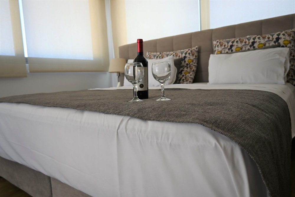 angela downtown hotel