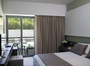 angela downtown hotel