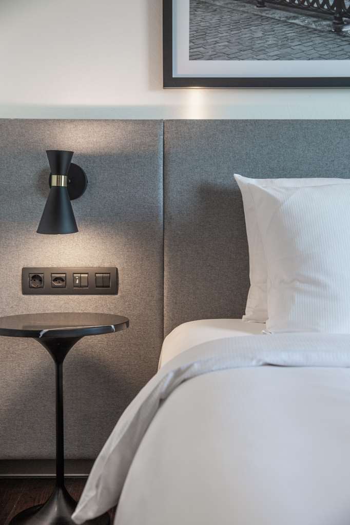 radisson hotel zurich airport