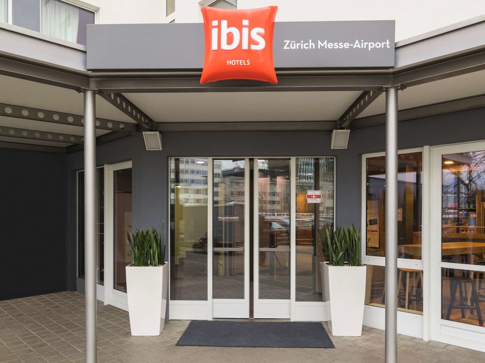 ibis zurich messe airport