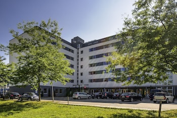 ibis zurich messe airport