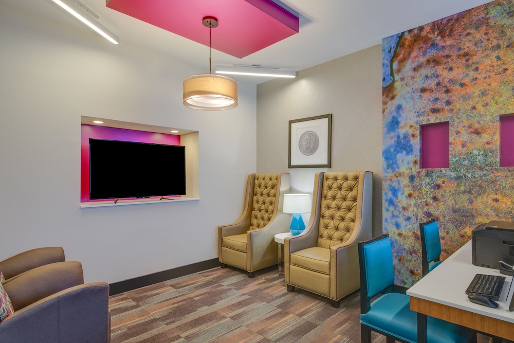 holiday inn express washington dc east andrews afb by ihg