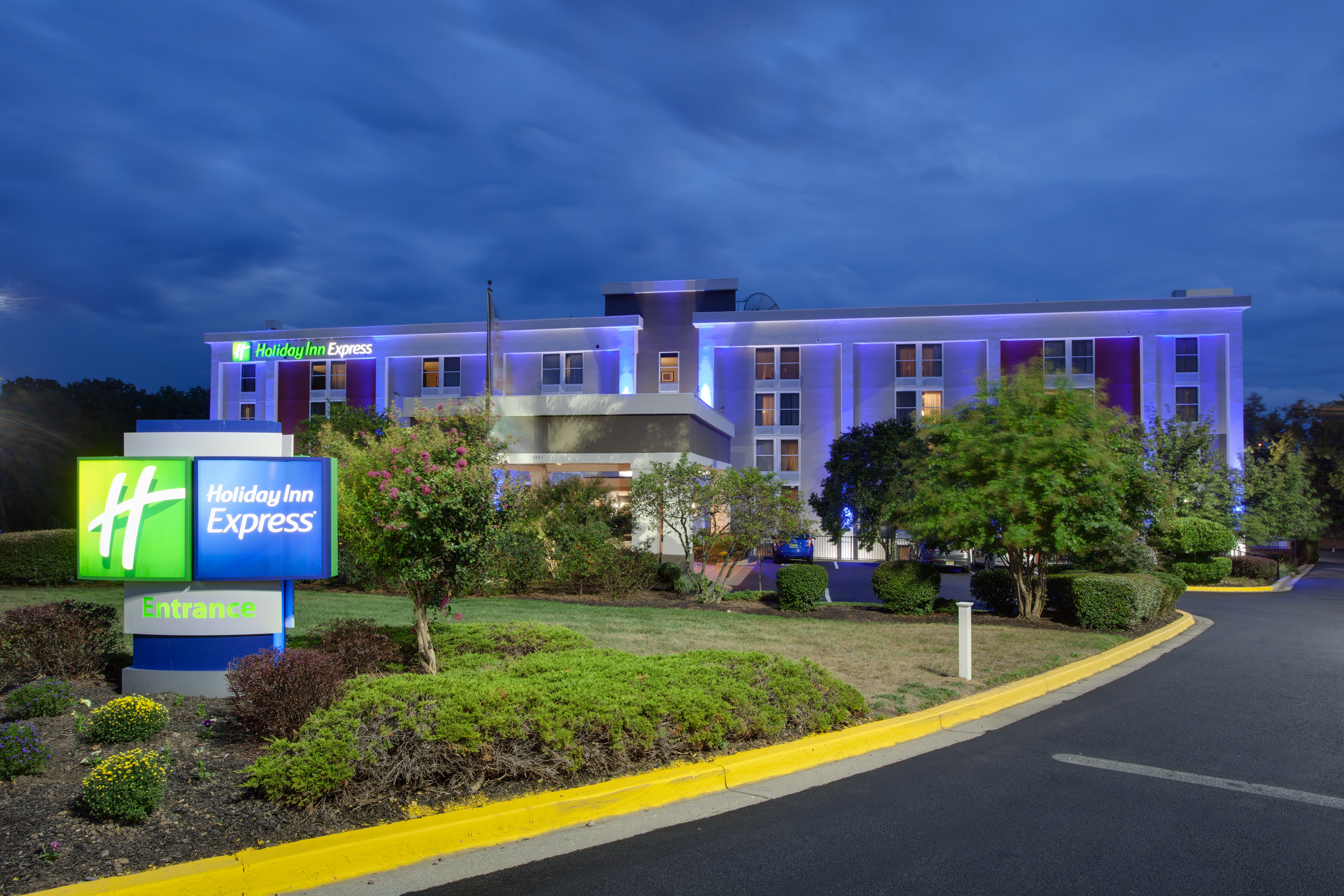 holiday inn express washington dc east andrews afb by ihg