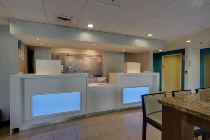 holiday inn express washington dc east andrews afb by ihg