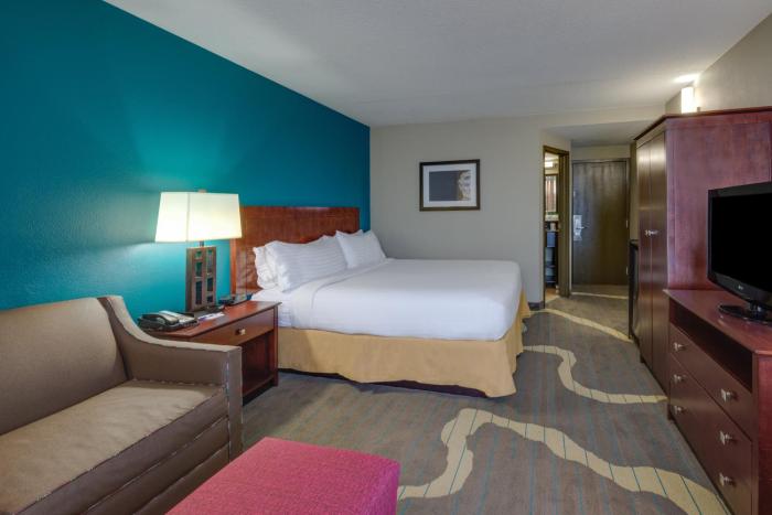 holiday inn express washington dc east andrews afb by ihg