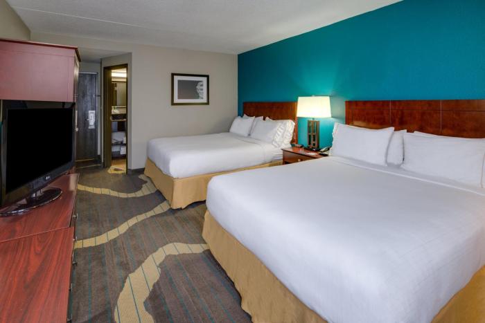 holiday inn express washington dc east andrews afb by ihg
