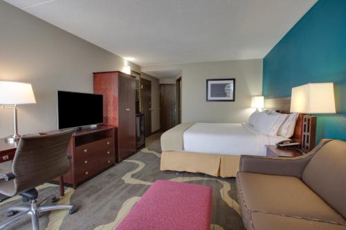 holiday inn express washington dc east andrews afb by ihg