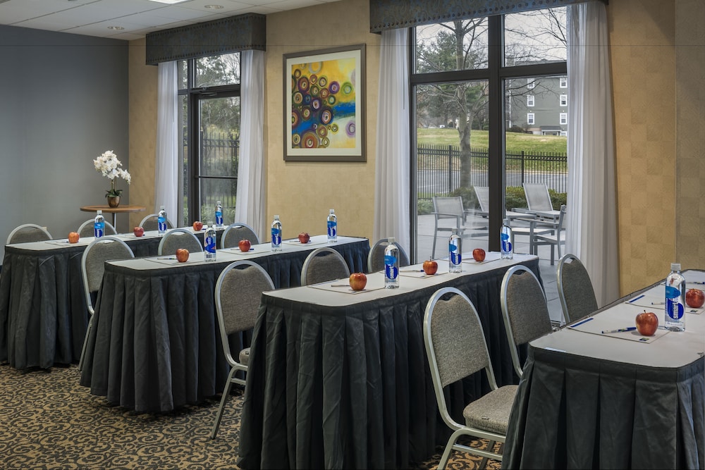 holiday inn express hotel and suites laurel by ihg