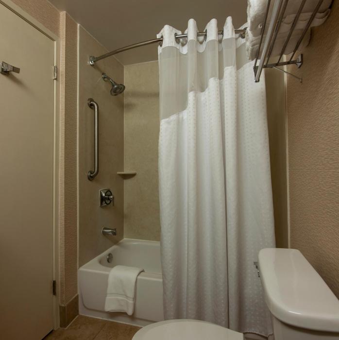 holiday inn express hotel and suites laurel by ihg