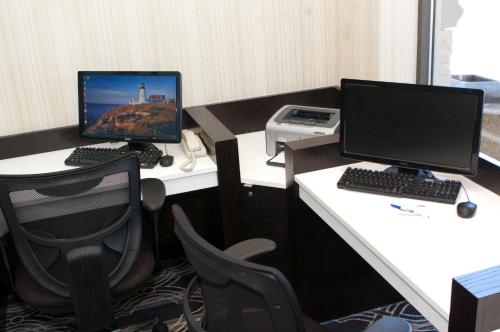 holiday inn express hotel and suites laurel by ihg