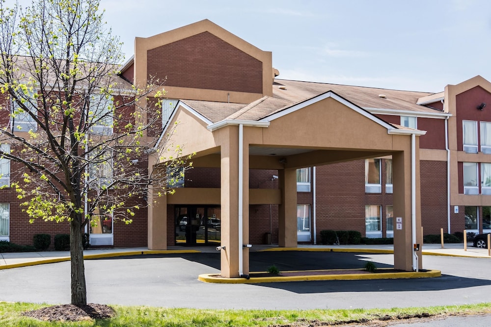 comfort inn at joint base andrews
