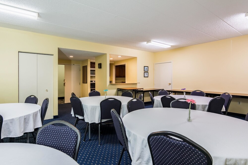 comfort inn at joint base andrews